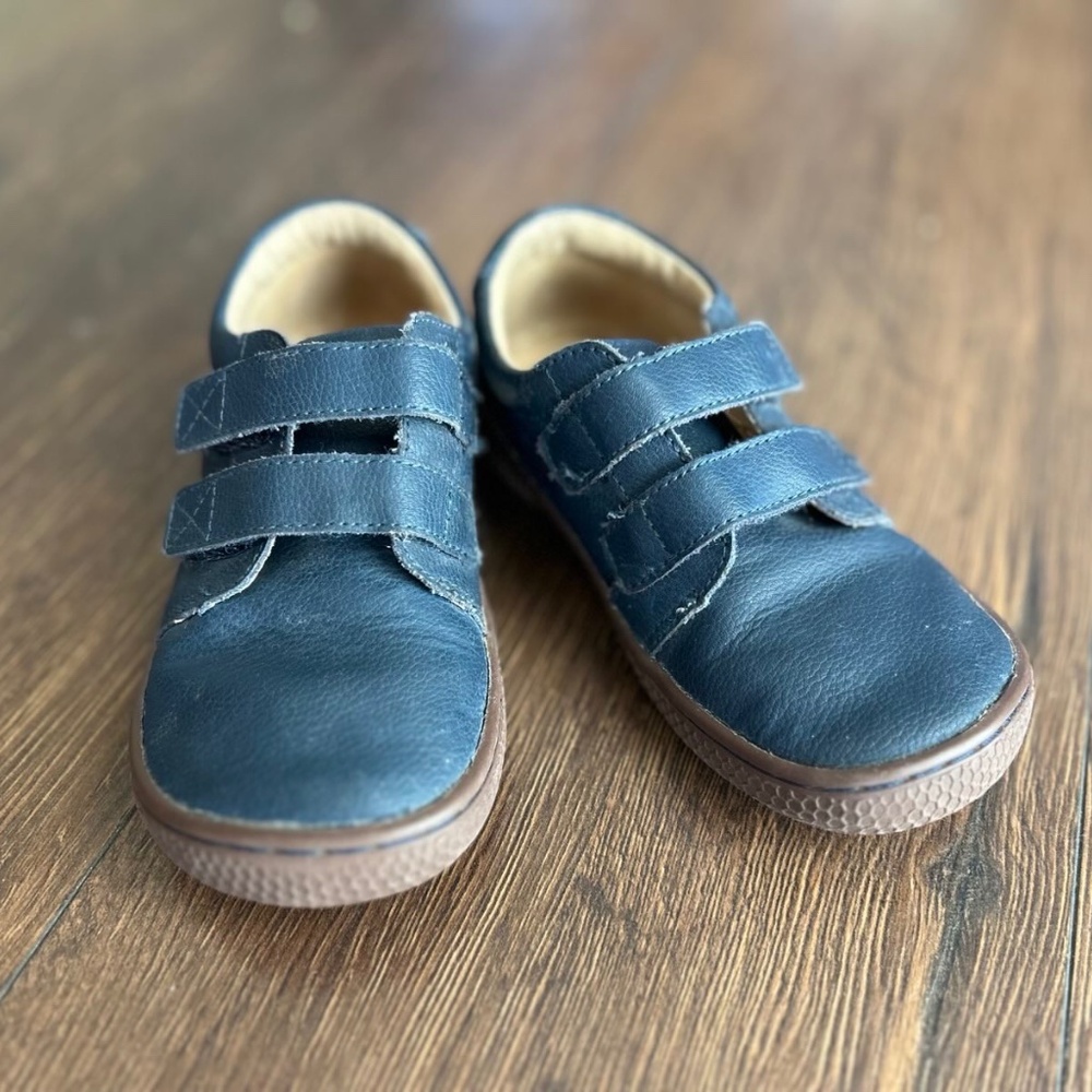 Livie & Luca Boys Leather Sneakerssize 10Toddler